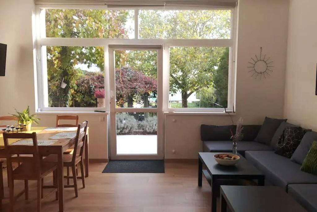 Flora House 3 Minutes From Lake Balaton Keszthely Esterno foto