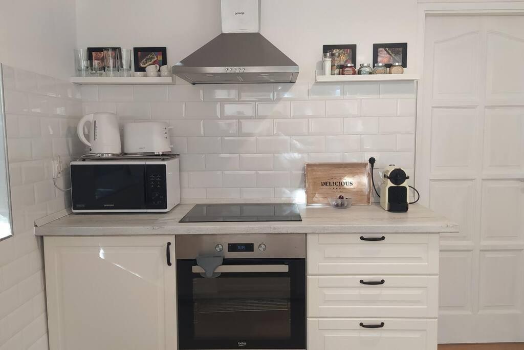 Flora House 3 Minutes From Lake Balaton Keszthely Esterno foto